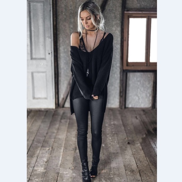 Sexy V-Neck Dusty Purple Cozy Casual Sweater - Picture 3 of 6